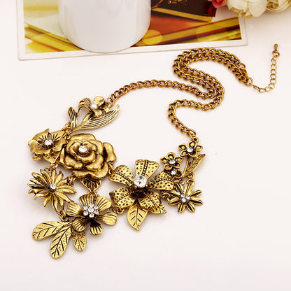 New Retro Diamonds Floral Necklace Fashion All-match